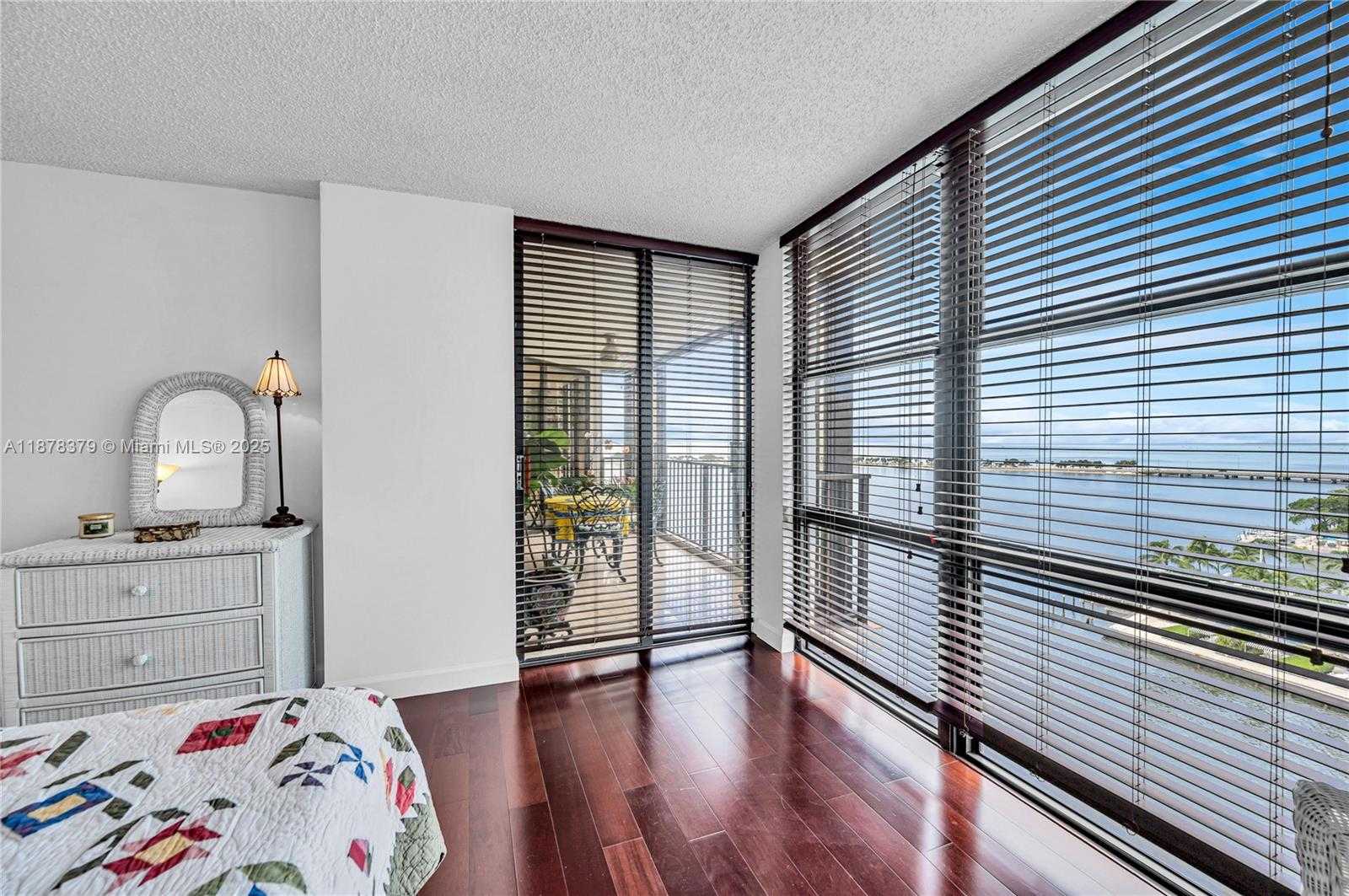 Small Image of 1925 BRICKELL AVE #D1108, Miami Number 22