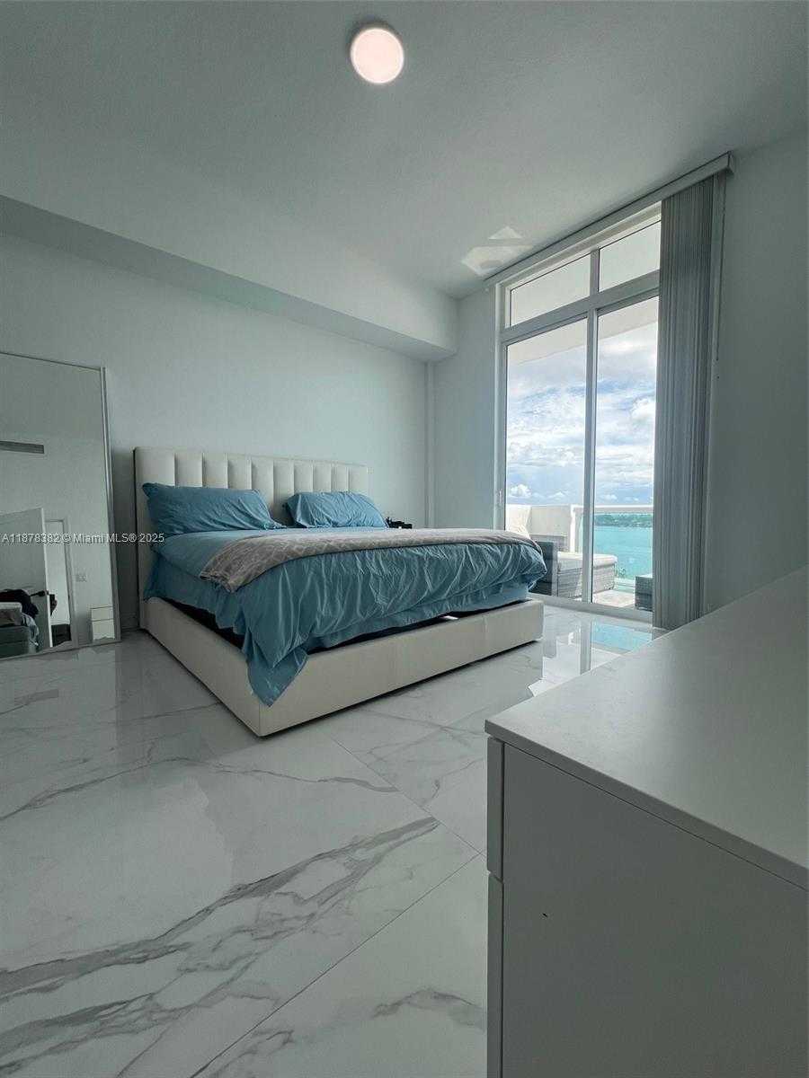 Small Image of 7910 HARBOR ISLAND DR #1202, North Bay Village Number 13
