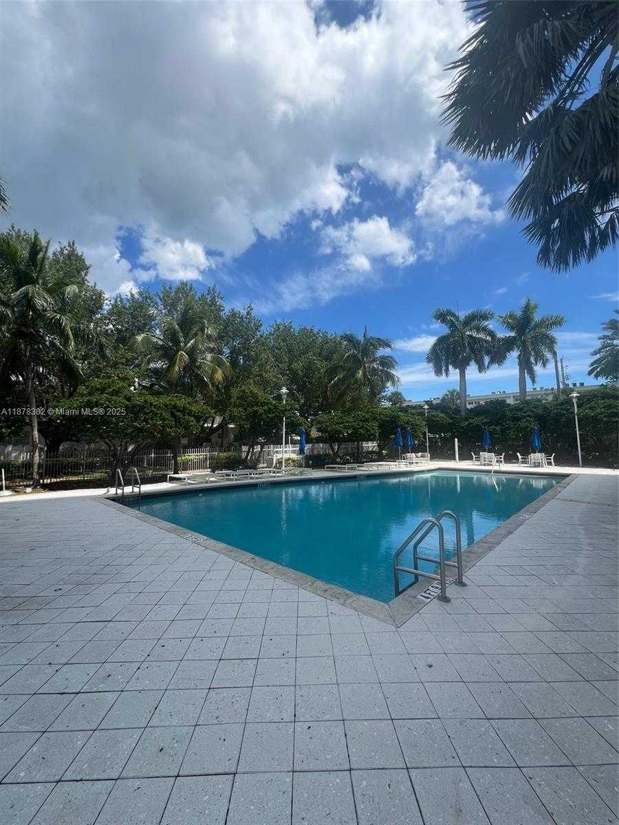 Small Image of 7910 HARBOR ISLAND DR #1202, North Bay Village Number 33