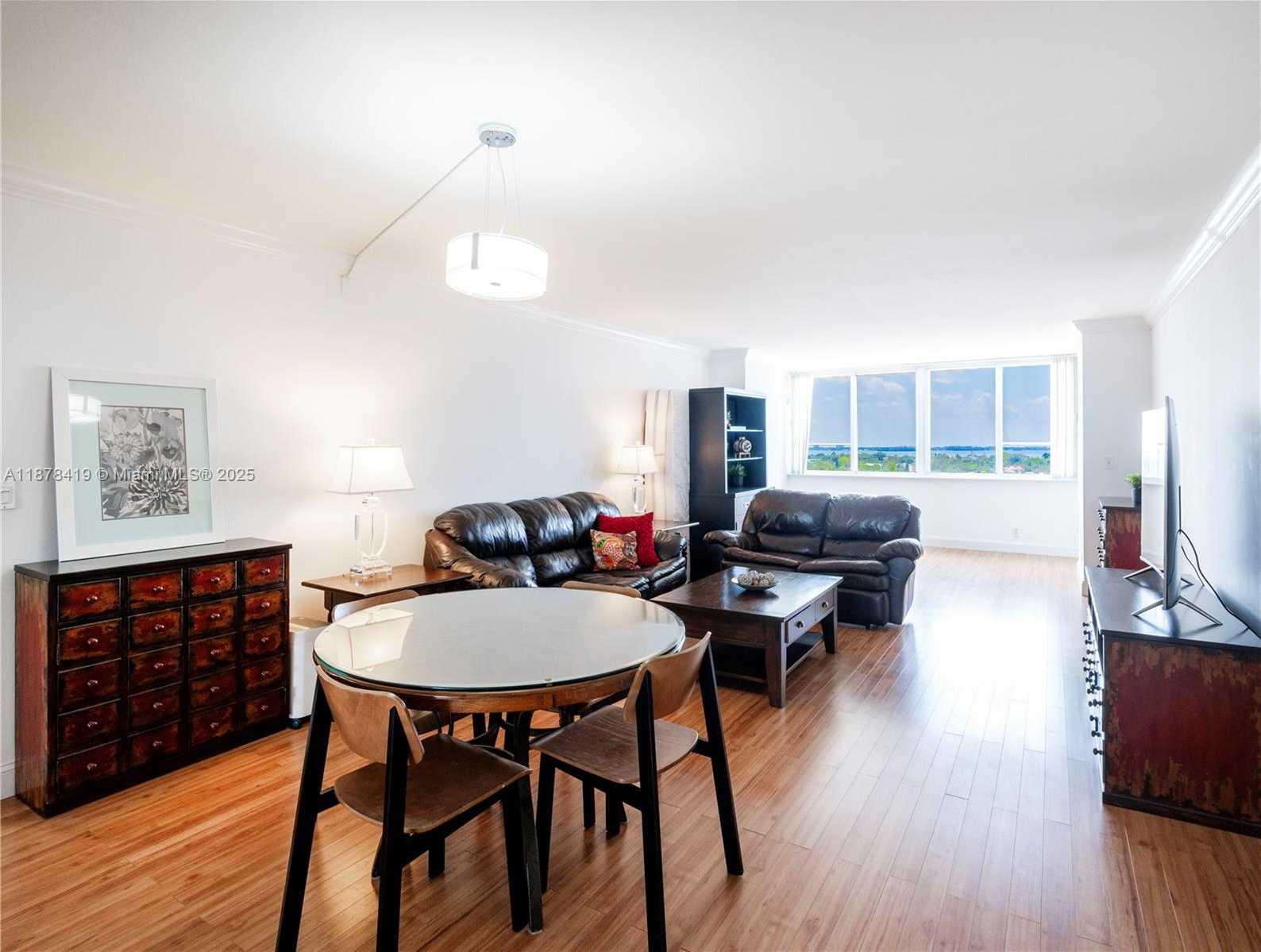 Small Image of 5005 COLLINS AVE #1105, Miami Beach Number 4