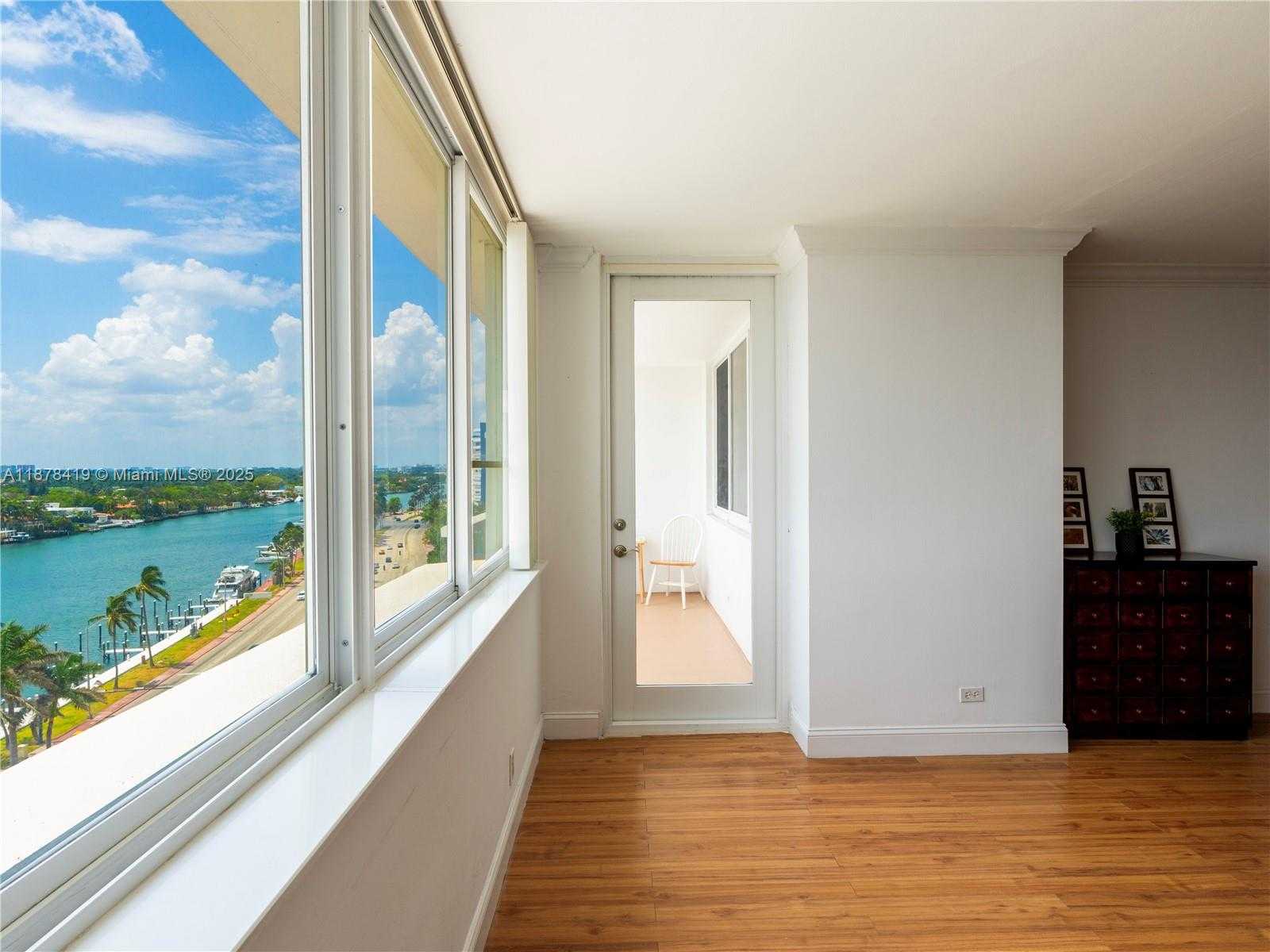Small Image of 5005 COLLINS AVE #1105, Miami Beach Number 6
