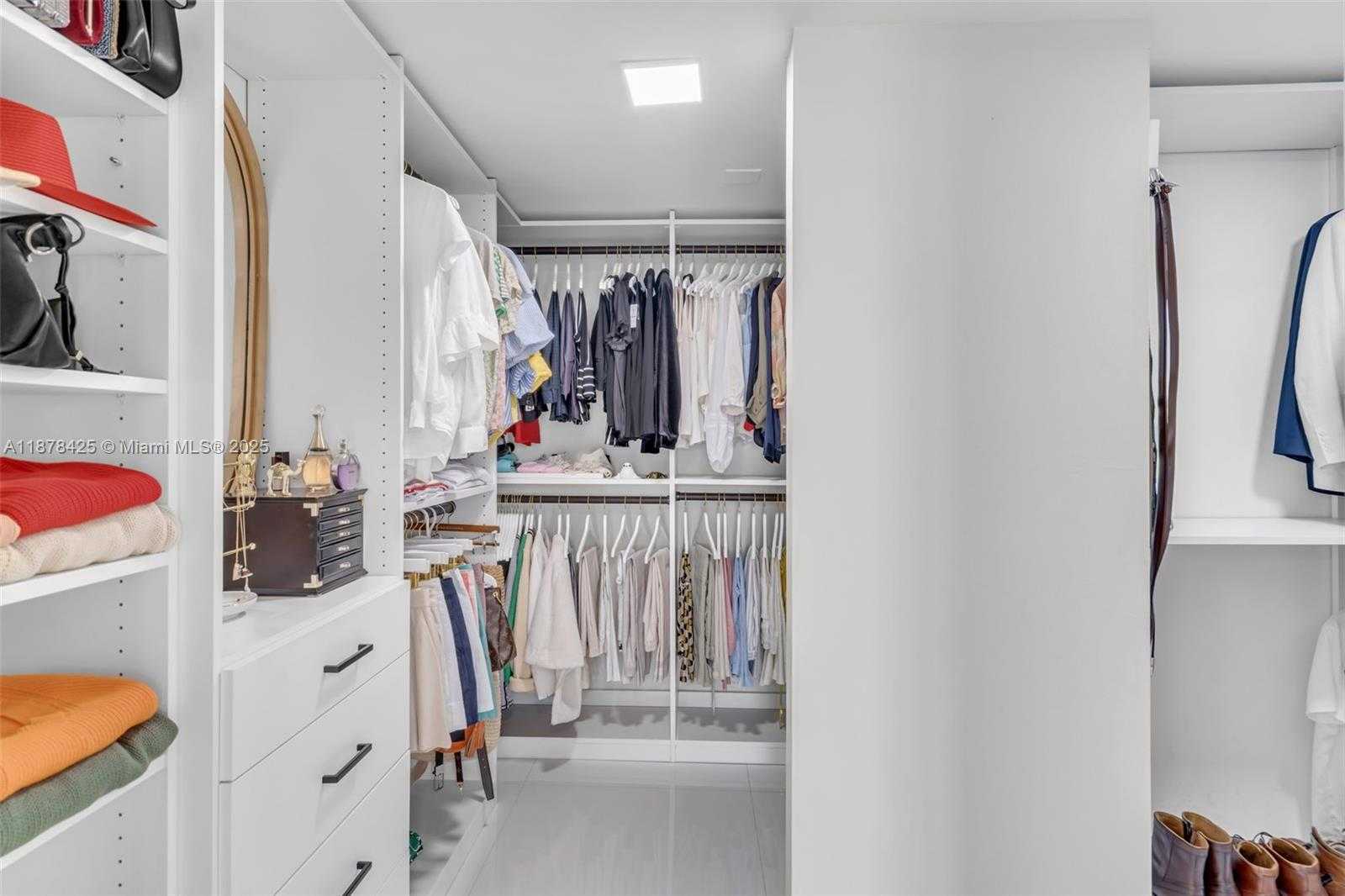 Small Image of 17720 NORTH BAY RD #903, Sunny Isles Beach Number 19