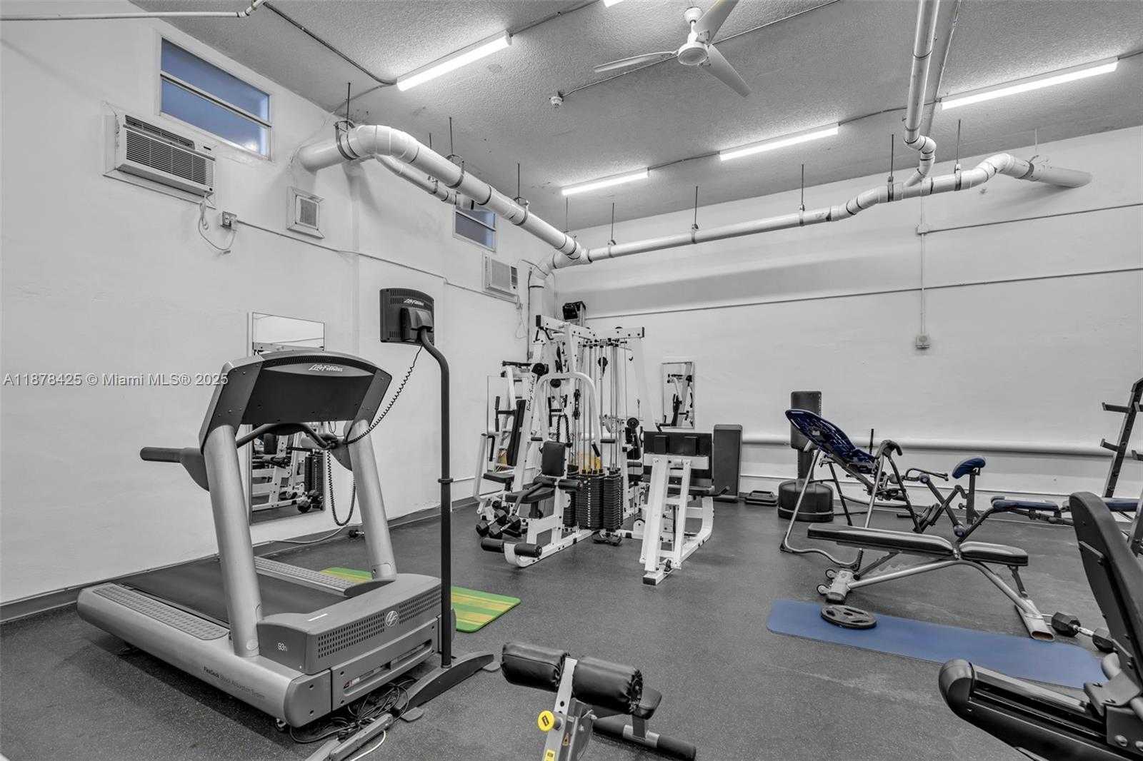Small Image of 17720 NORTH BAY RD #903, Sunny Isles Beach Number 25