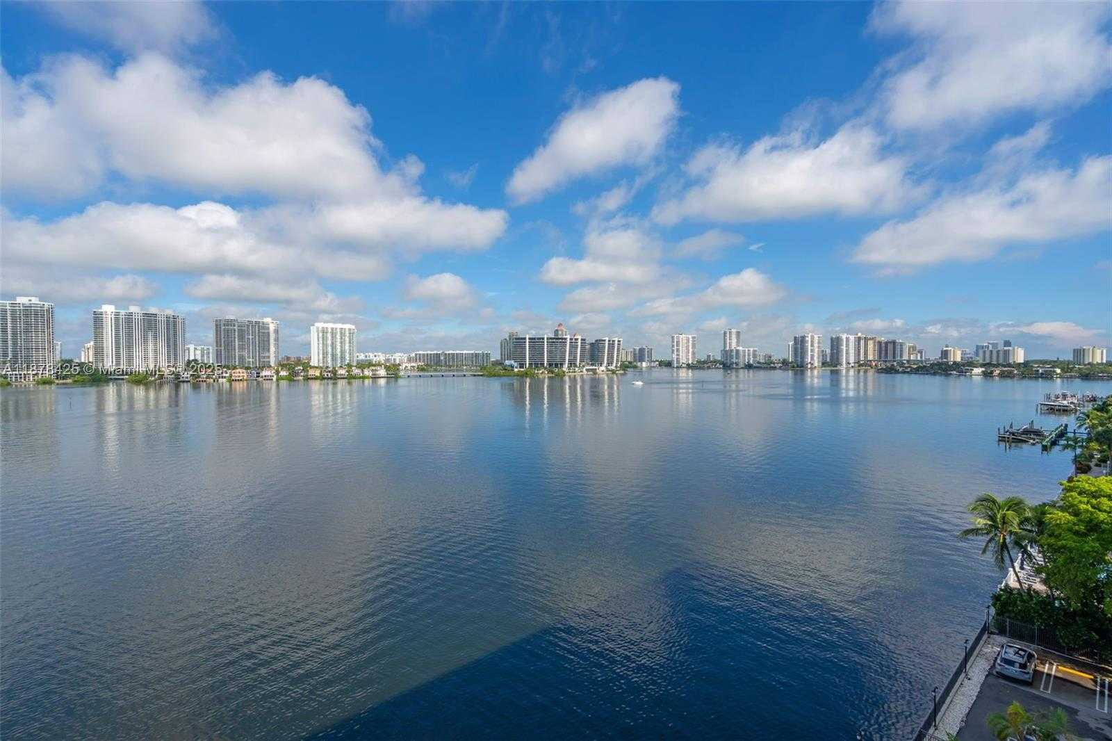 Small Image of 17720 NORTH BAY RD #903, Sunny Isles Beach Number 30