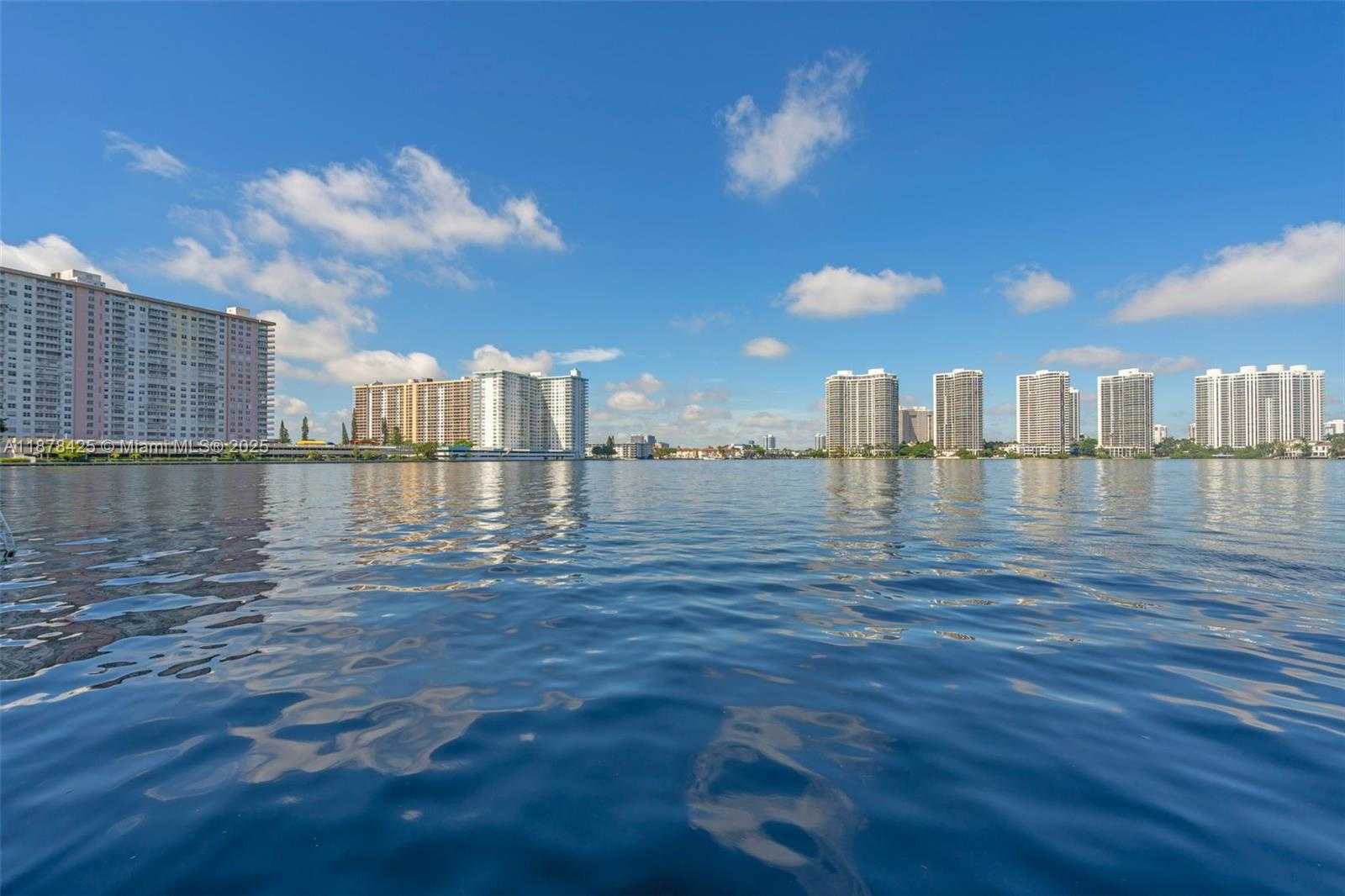 Small Image of 17720 NORTH BAY RD #903, Sunny Isles Beach Number 34