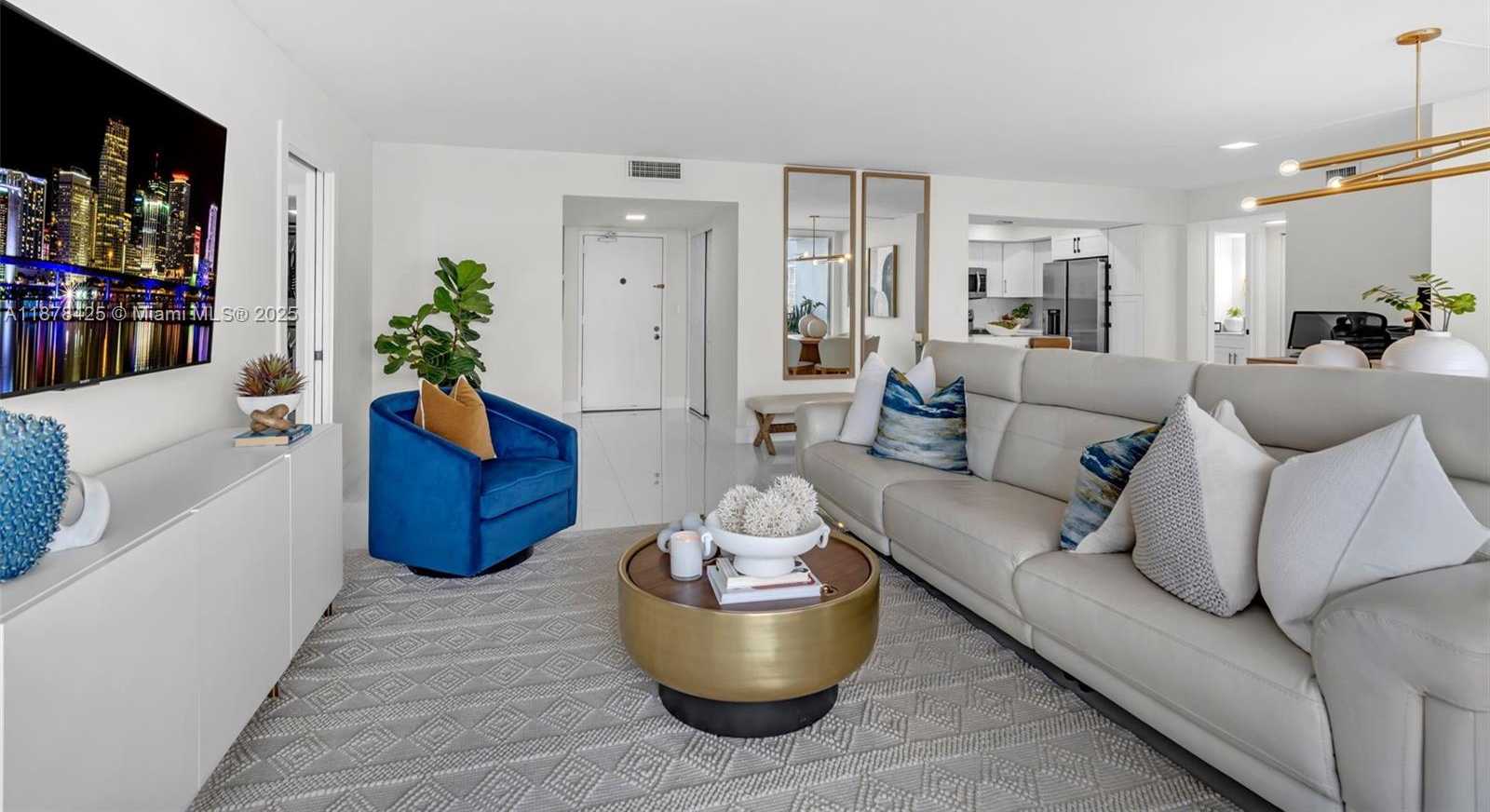 Small Image of 17720 NORTH BAY RD #903, Sunny Isles Beach Number 4