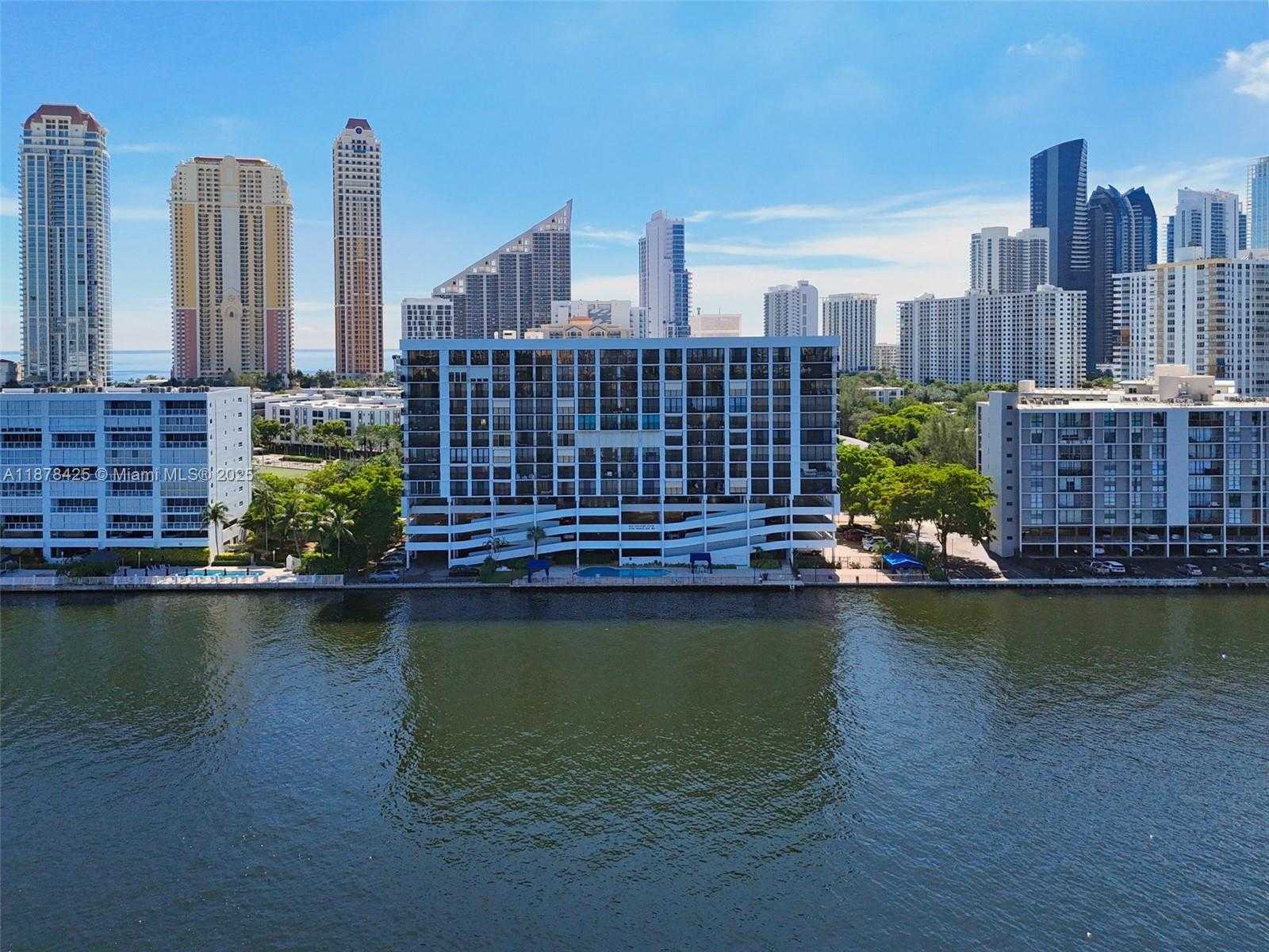 Small Image of 17720 NORTH BAY RD #903, Sunny Isles Beach Number 40