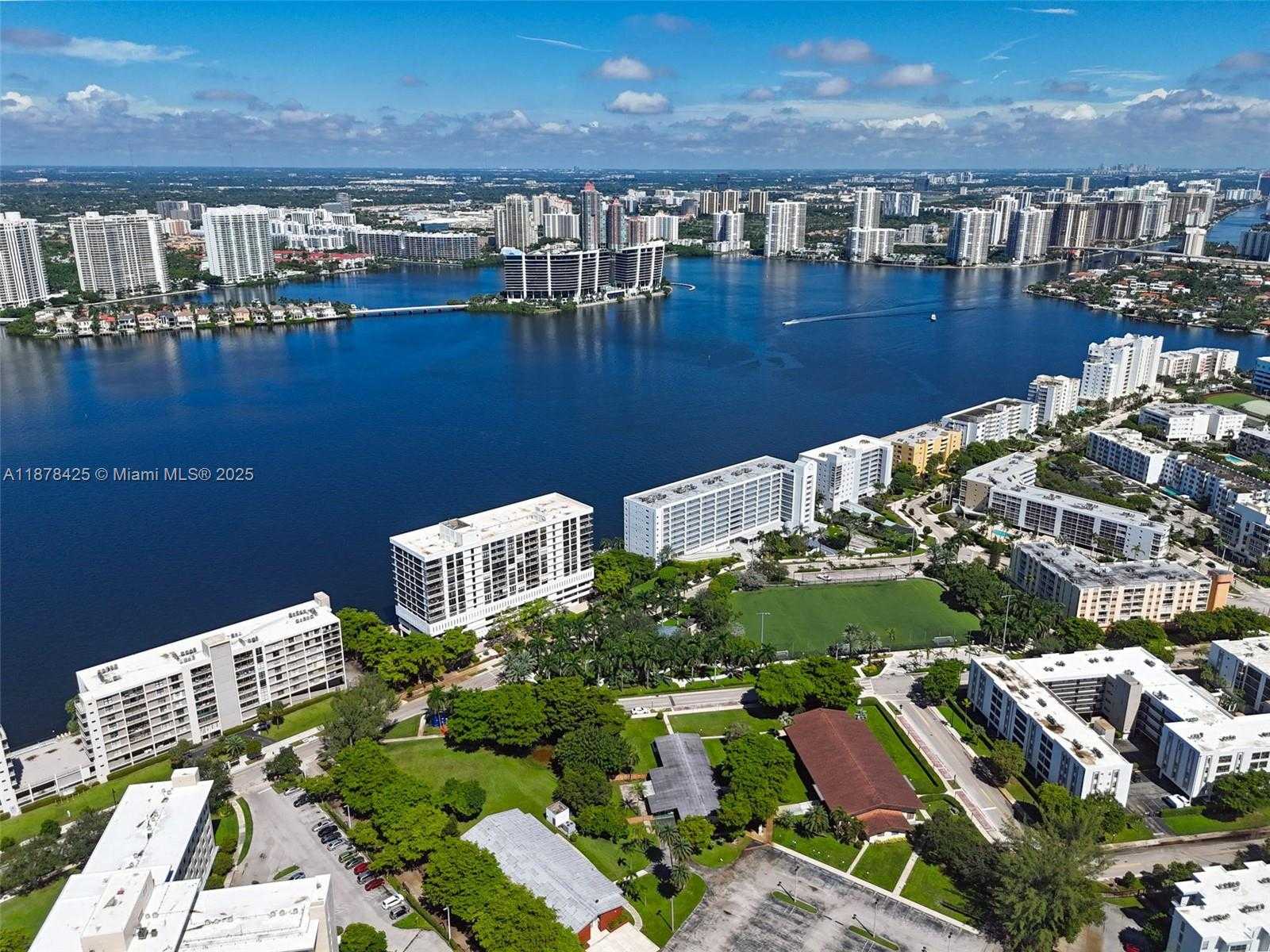 Small Image of 17720 NORTH BAY RD #903, Sunny Isles Beach Number 46