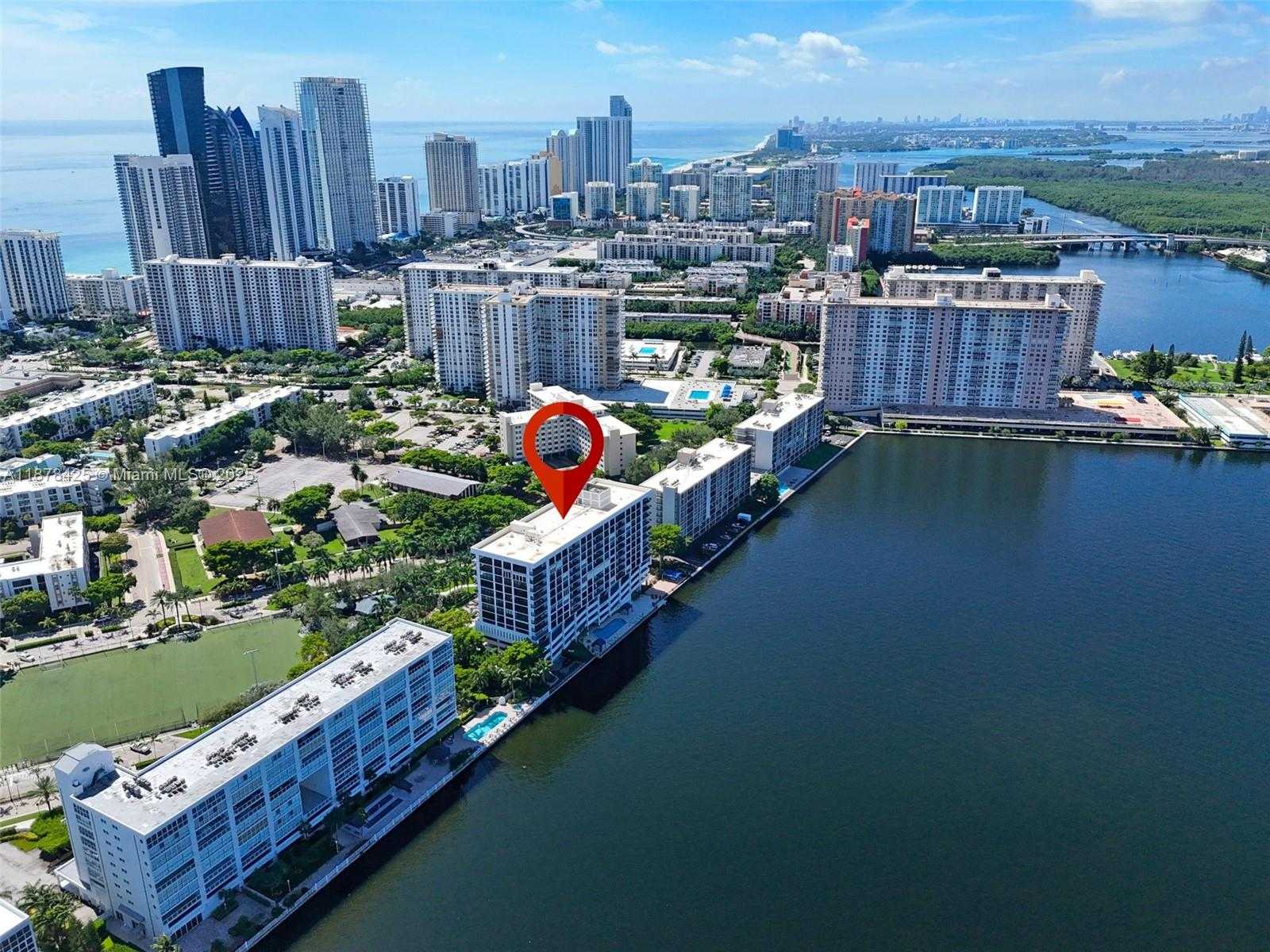 Small Image of 17720 NORTH BAY RD #903, Sunny Isles Beach Number 51