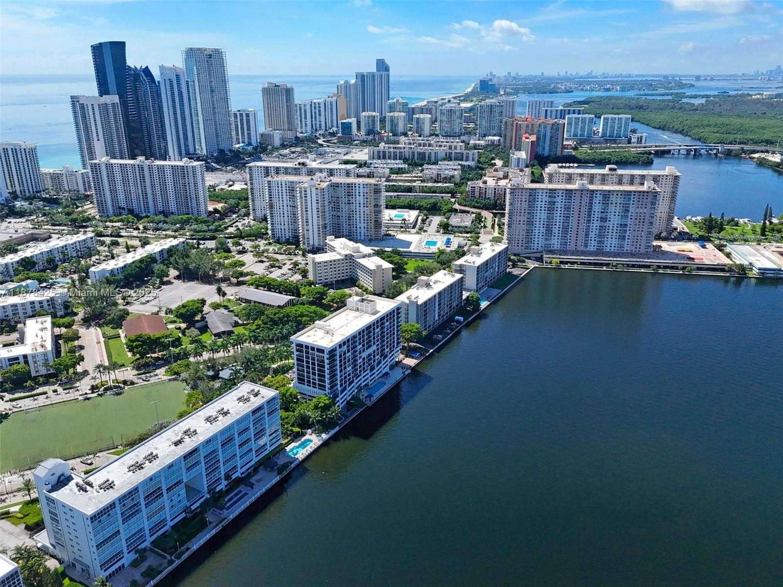Small Image of 17720 NORTH BAY RD #903, Sunny Isles Beach Number 52