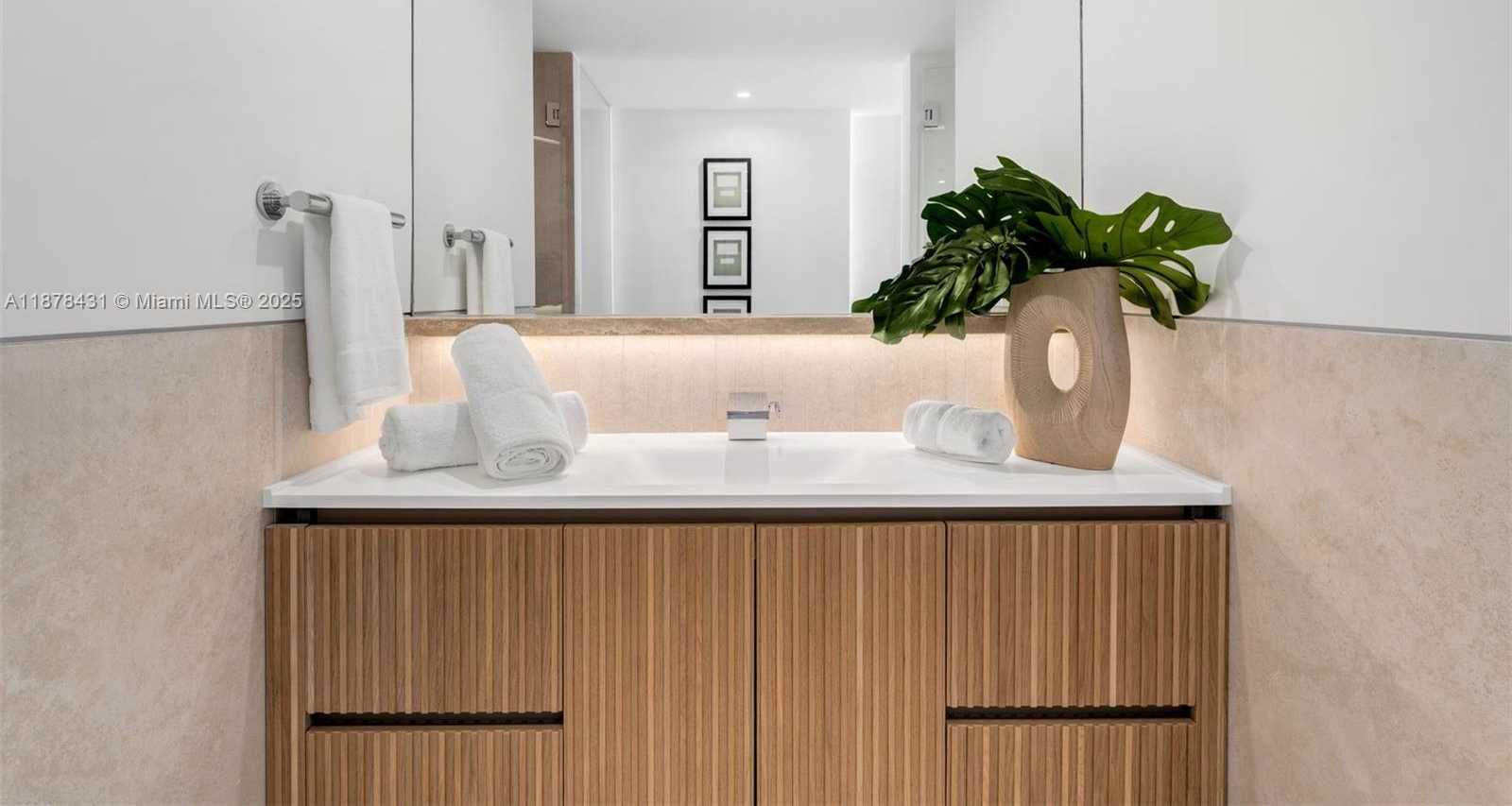 Small Image of 226 OCEAN DR #7F/7G, Miami Beach Number 16