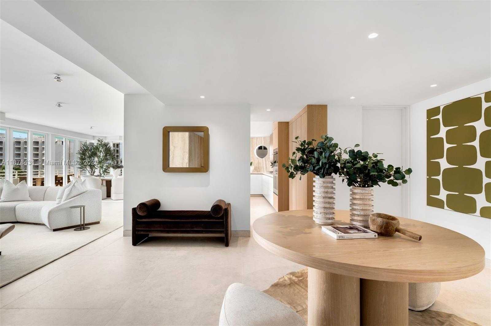 Small Image of 226 OCEAN DR #7F/7G, Miami Beach Number 2