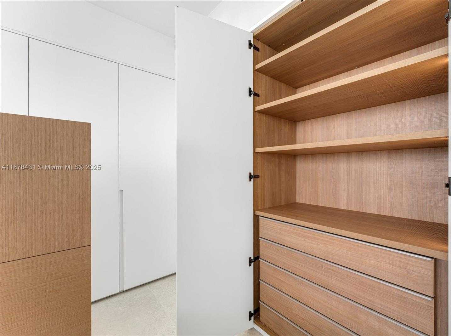 Small Image of 226 OCEAN DR #7F/7G, Miami Beach Number 44
