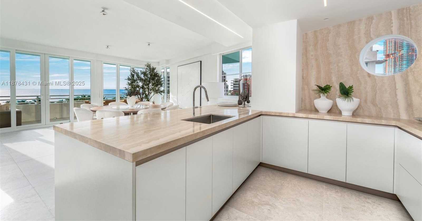 Small Image of 226 OCEAN DR #7F/7G, Miami Beach Number 6