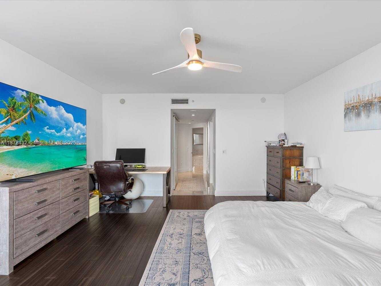 Small Image of 1331 BRICKELL BAY DR #1811, Miami Number 26