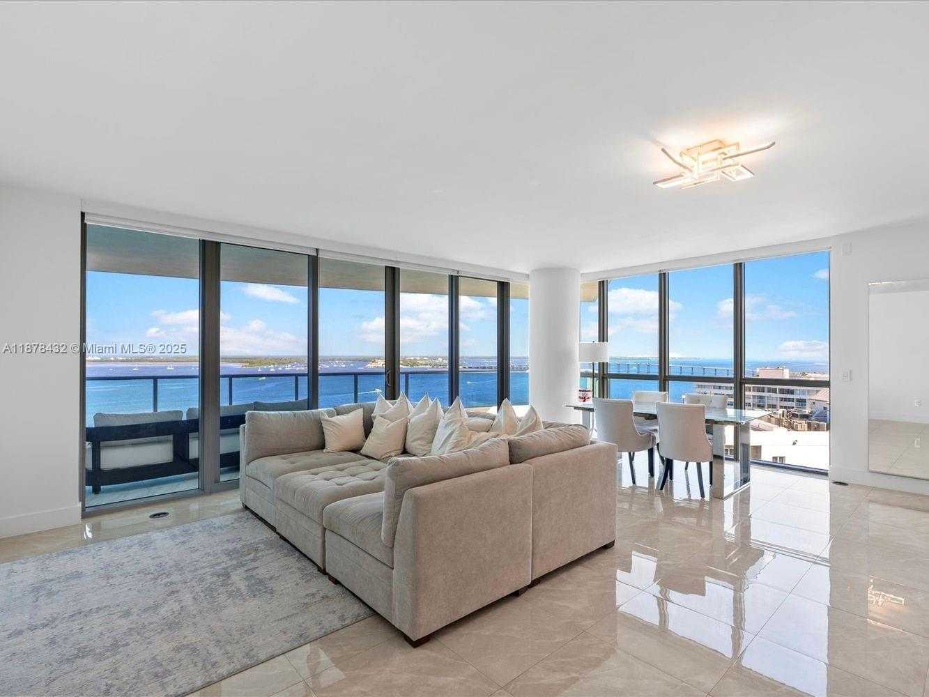Small Image of 1331 BRICKELL BAY DR #1811, Miami Number 3