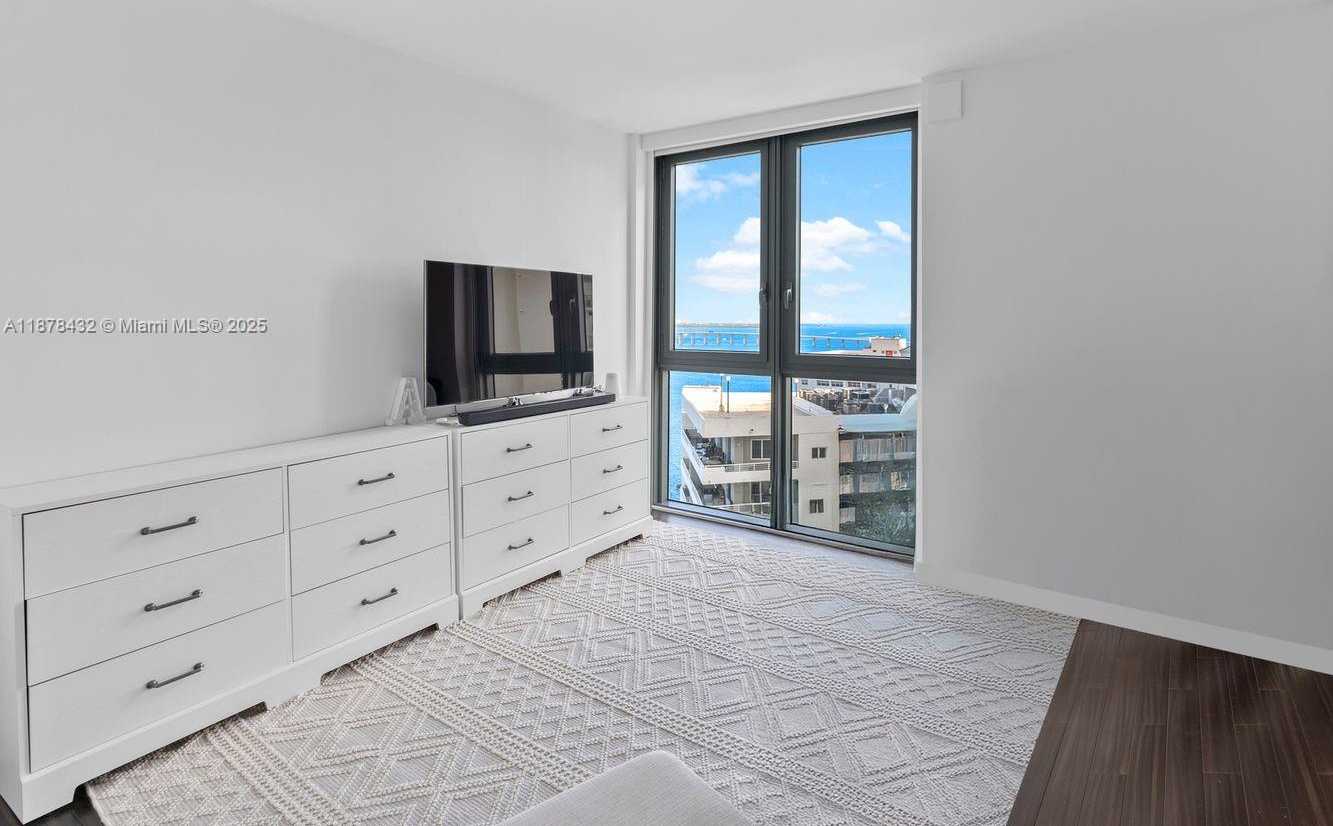 Small Image of 1331 BRICKELL BAY DR #1811, Miami Number 32