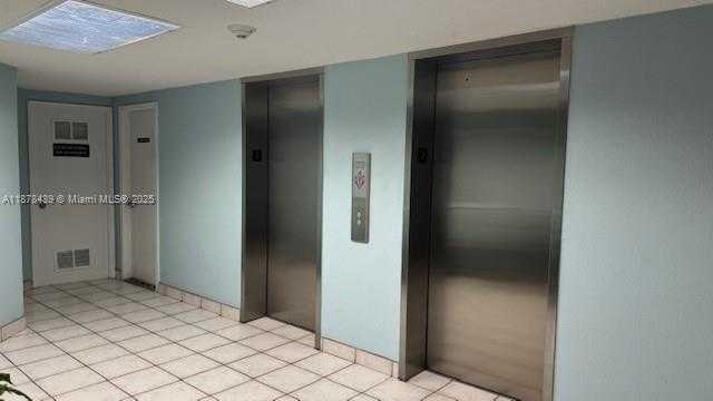 Small Image of Hallandale Beach Number 21