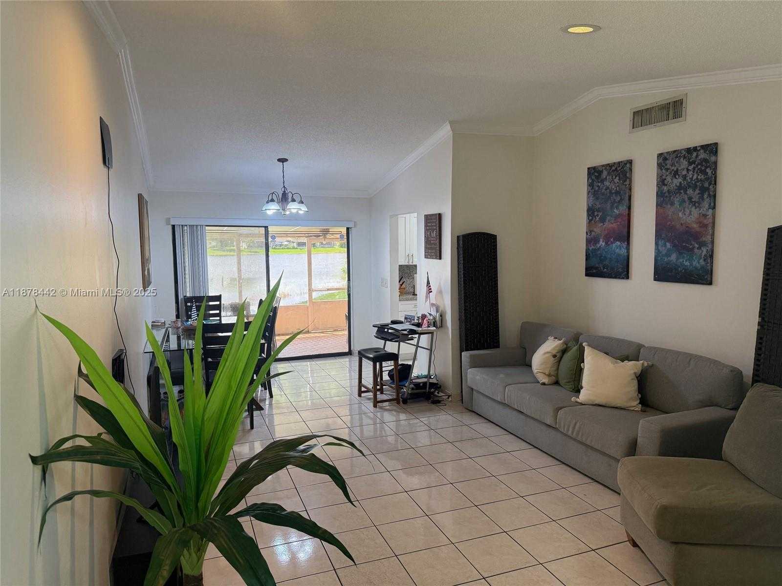 Small Image of 4929 SOUTH WEST 139TH CT, Miami Number 5