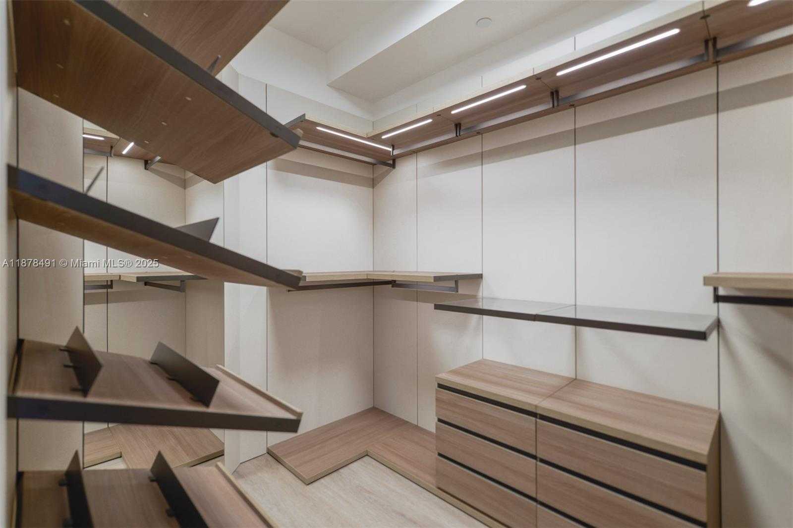 Small Image of 16051 COLLINS AVE #2102, Sunny Isles Beach Number 16