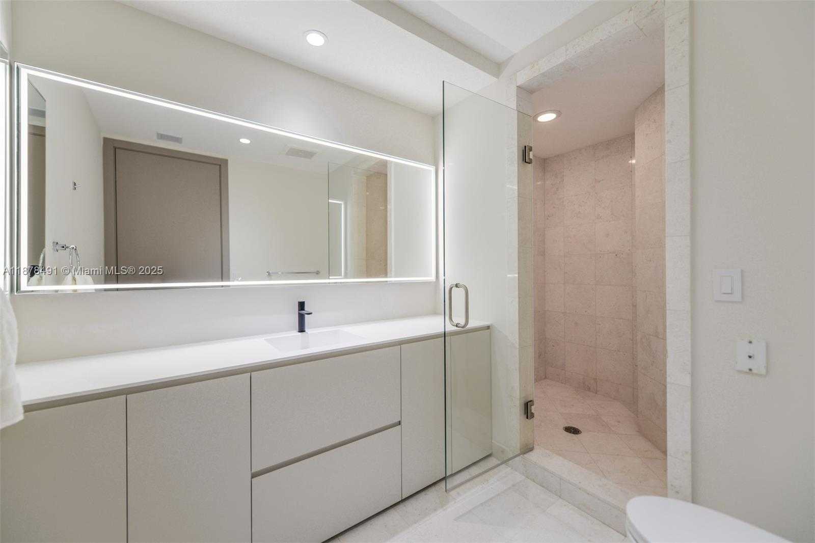 Small Image of 16051 COLLINS AVE #2102, Sunny Isles Beach Number 27