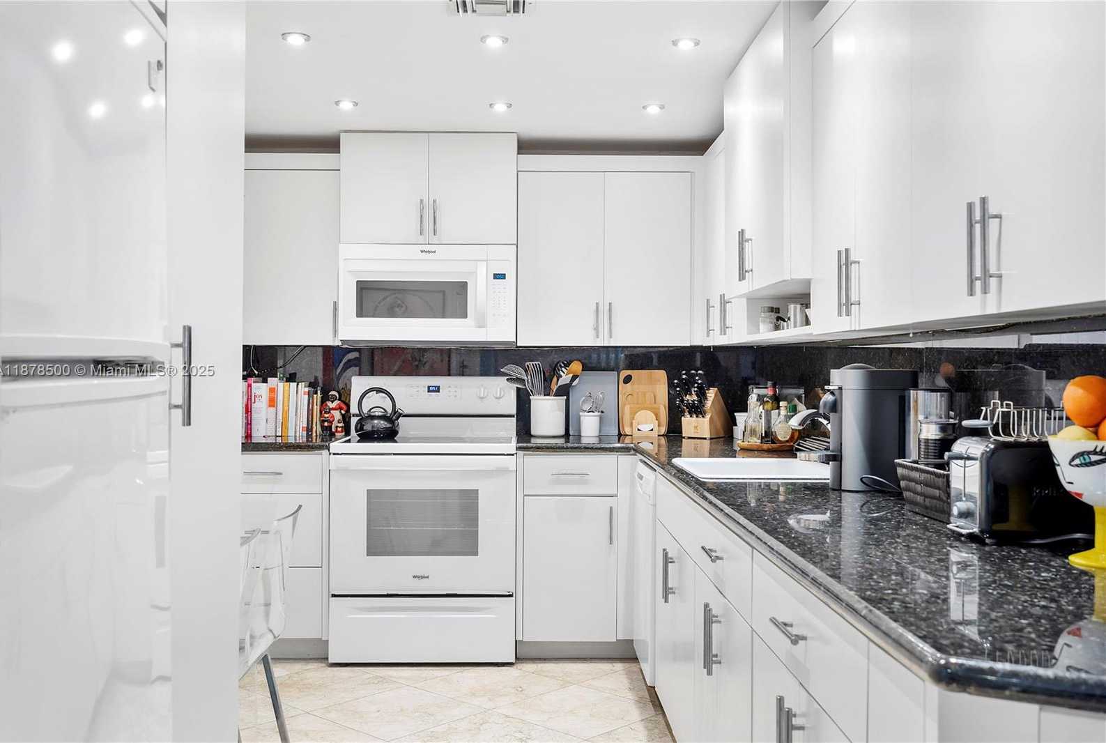 Small Image of 10185 COLLINS AVE #1210, Bal Harbour Number 11