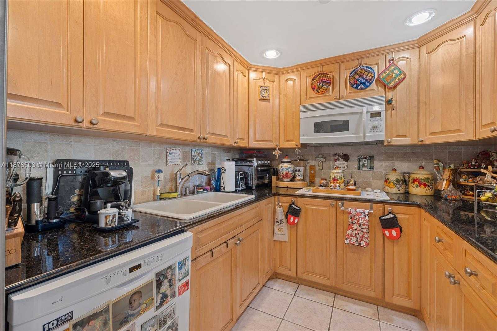 Small Image of 2401 COLLINS AVE #1712, Miami Beach Number 20