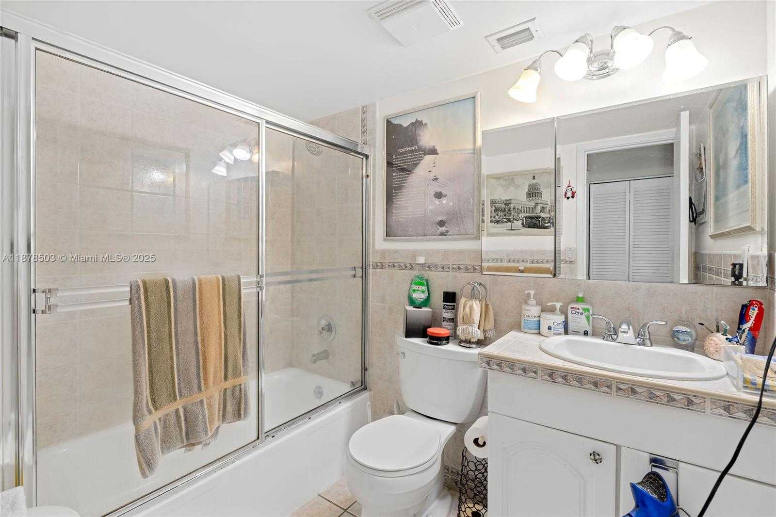 Small Image of 2401 COLLINS AVE #1712, Miami Beach Number 27