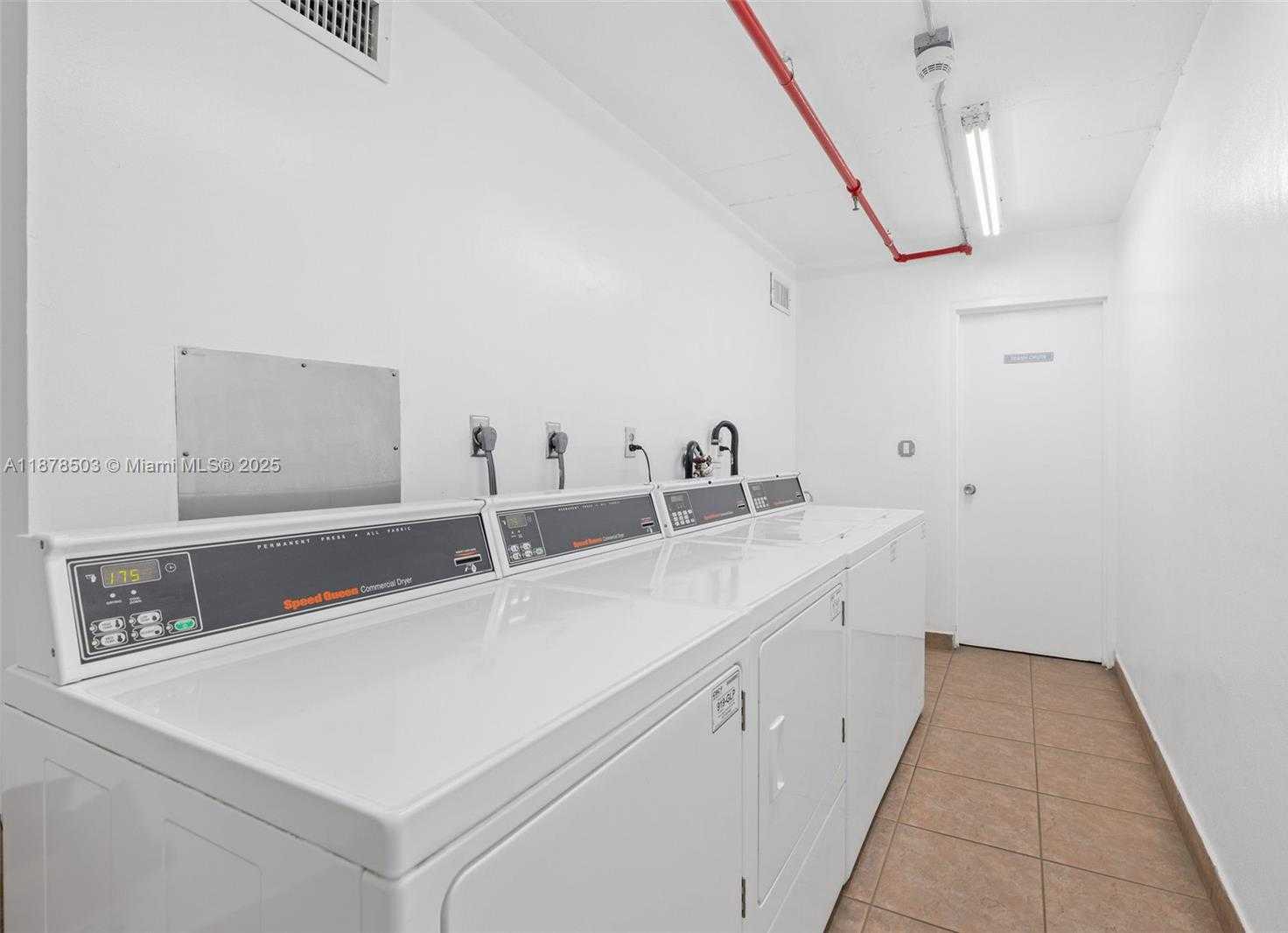 Small Image of 2401 COLLINS AVE #1712, Miami Beach Number 29