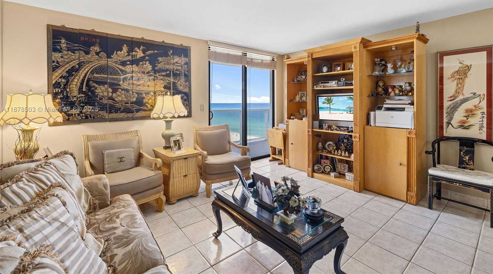 Small Image of 2401 COLLINS AVE #1712, Miami Beach Number 3