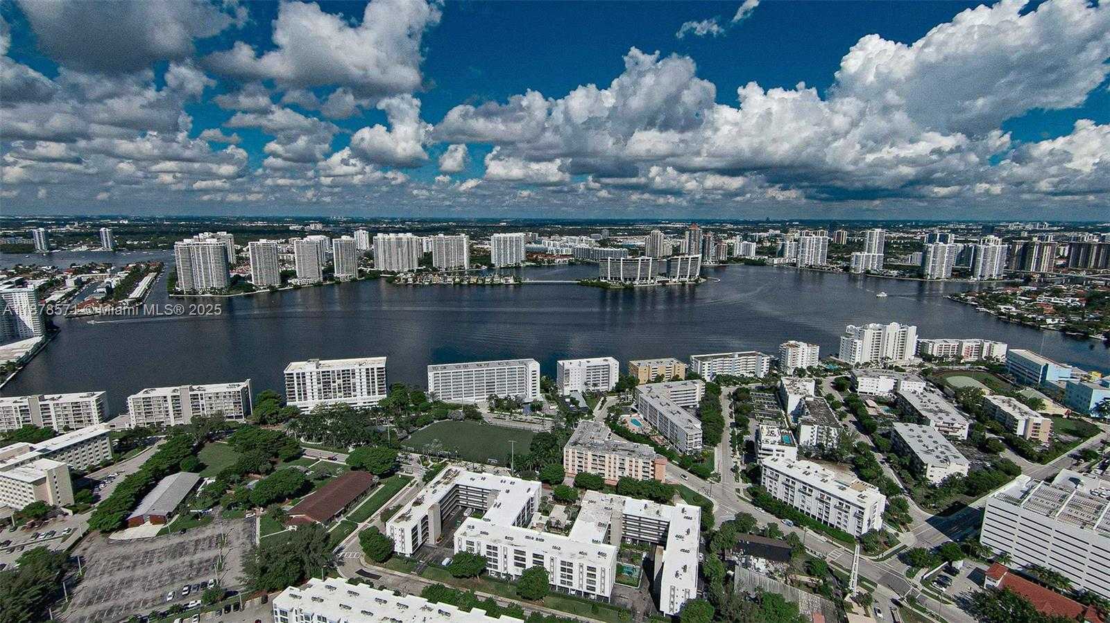 Small Image of 17555 COLLINS AVE #704, Sunny Isles Beach Number 38