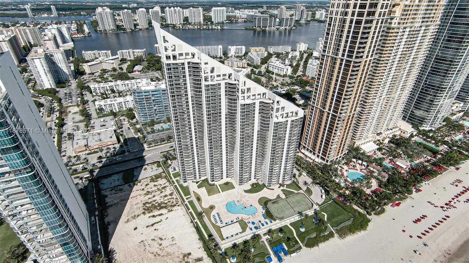 Small Image of 17555 COLLINS AVE #704, Sunny Isles Beach Number 52