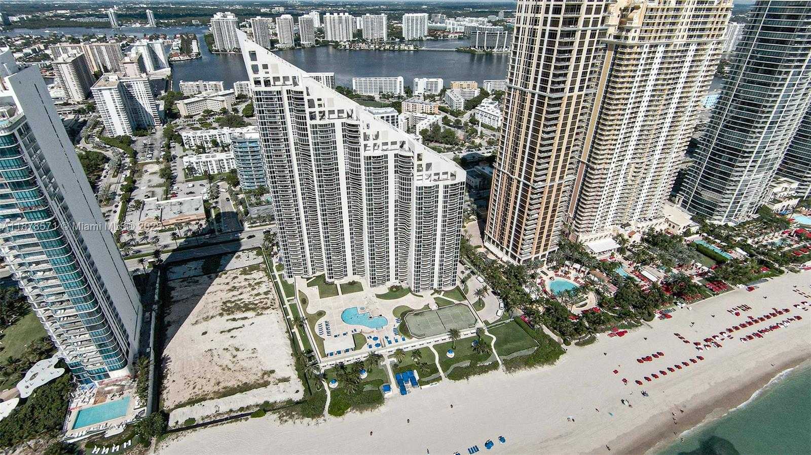 Small Image of 17555 COLLINS AVE #704, Sunny Isles Beach Number 63