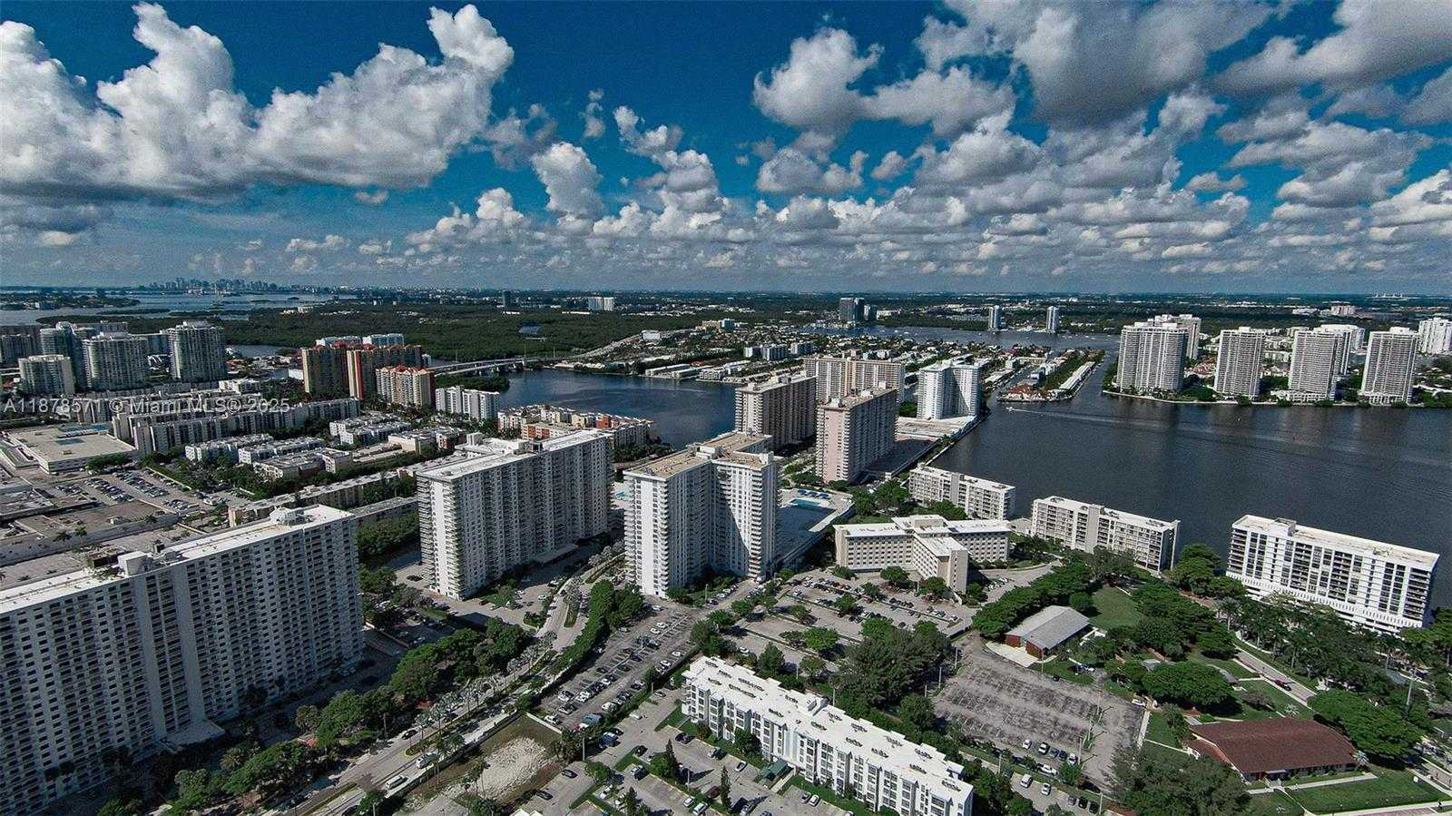 Small Image of 17555 COLLINS AVE #704, Sunny Isles Beach Number 9