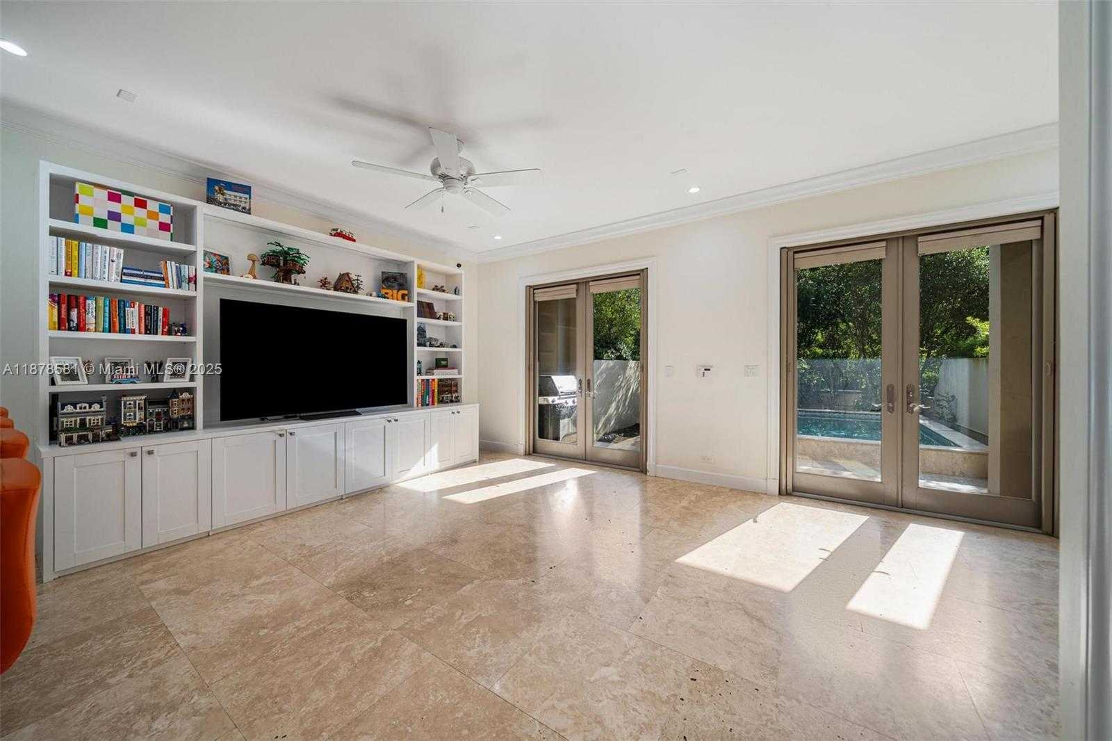 Small Image of 7561 SOUTH WEST 56TH CT, Miami Number 7