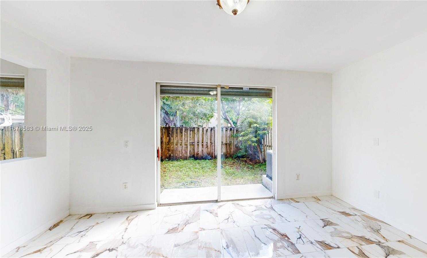 Small Image of 27345 SOUTH WEST 138TH CT, Homestead Number 11