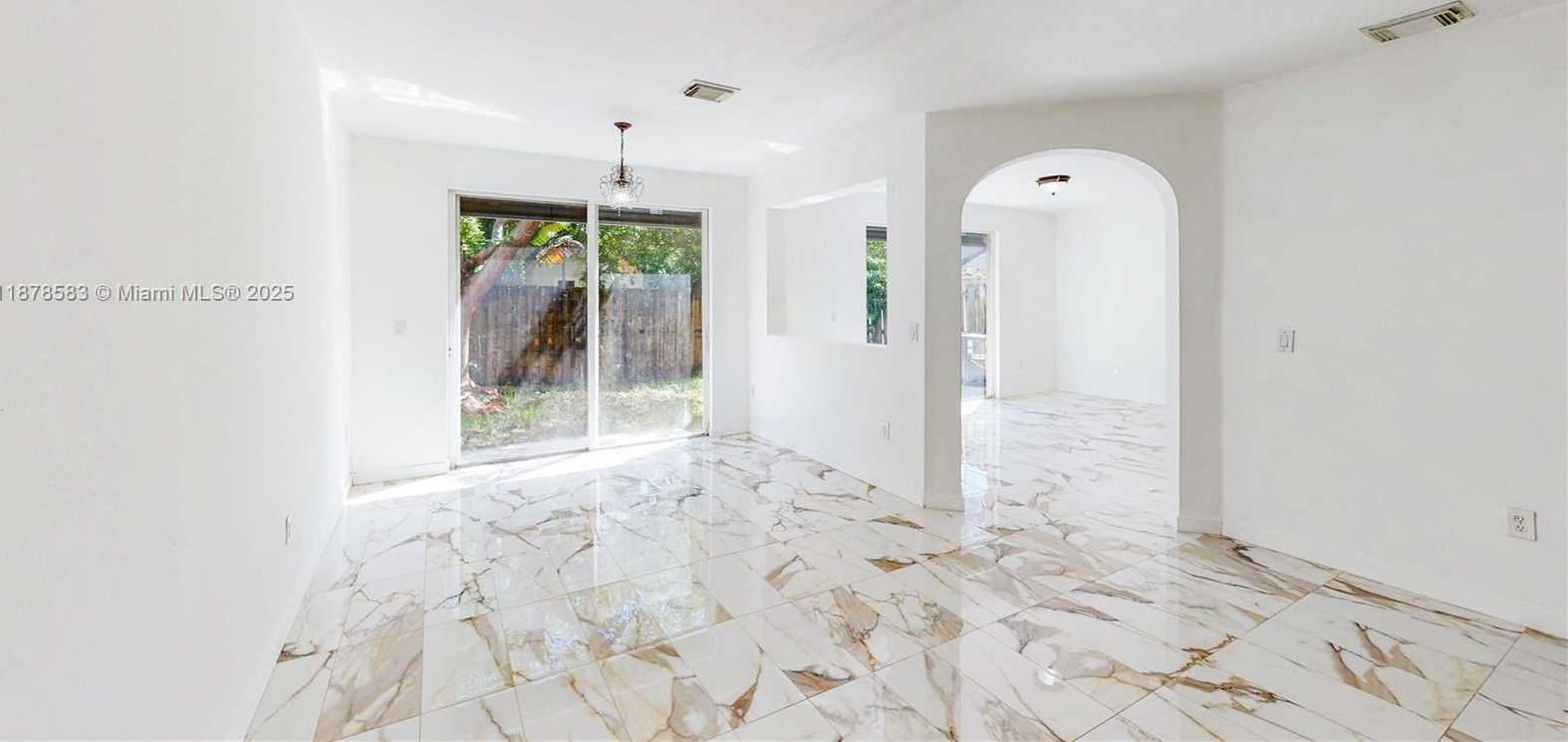 Small Image of 27345 SOUTH WEST 138TH CT, Homestead Number 7