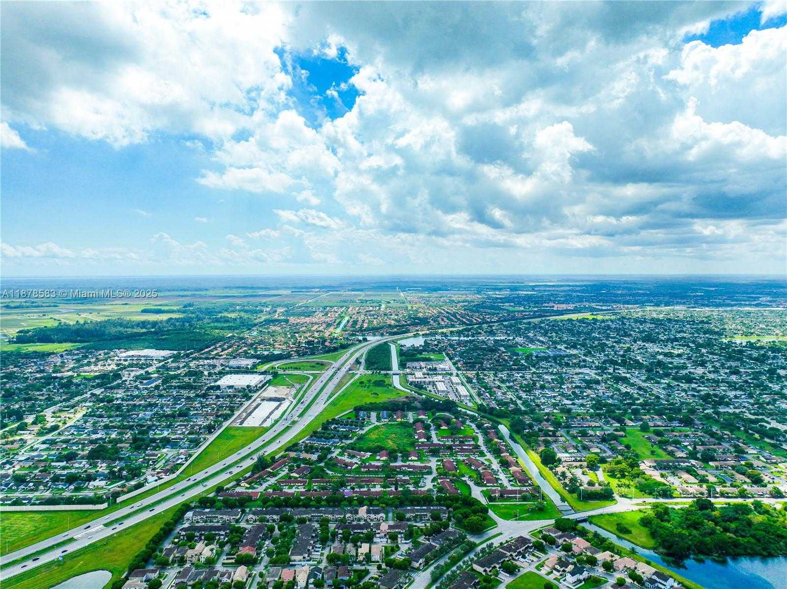 Small Image of 27345 SOUTH WEST 138TH CT, Homestead Number 70