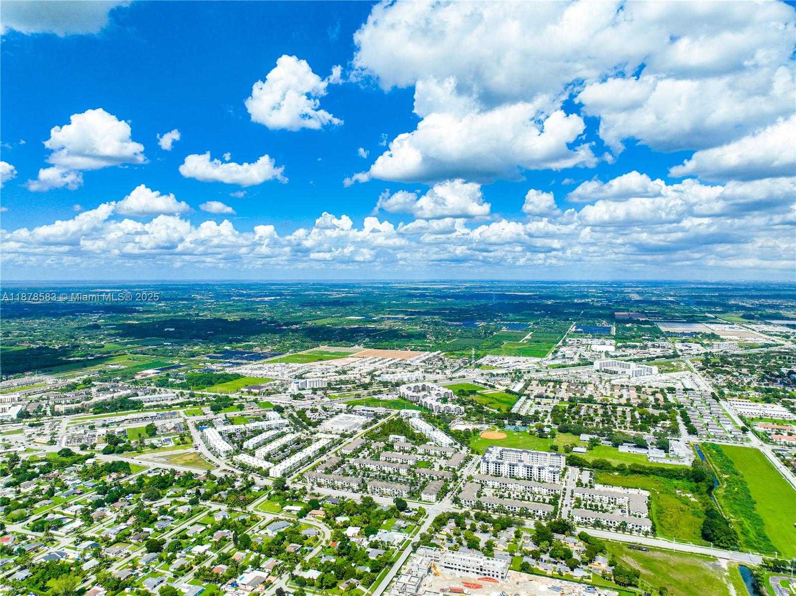 Small Image of 27345 SOUTH WEST 138TH CT, Homestead Number 72