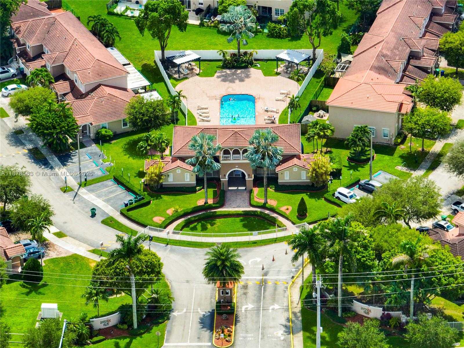 Small Image of 27345 SOUTH WEST 138TH CT, Homestead Number 73