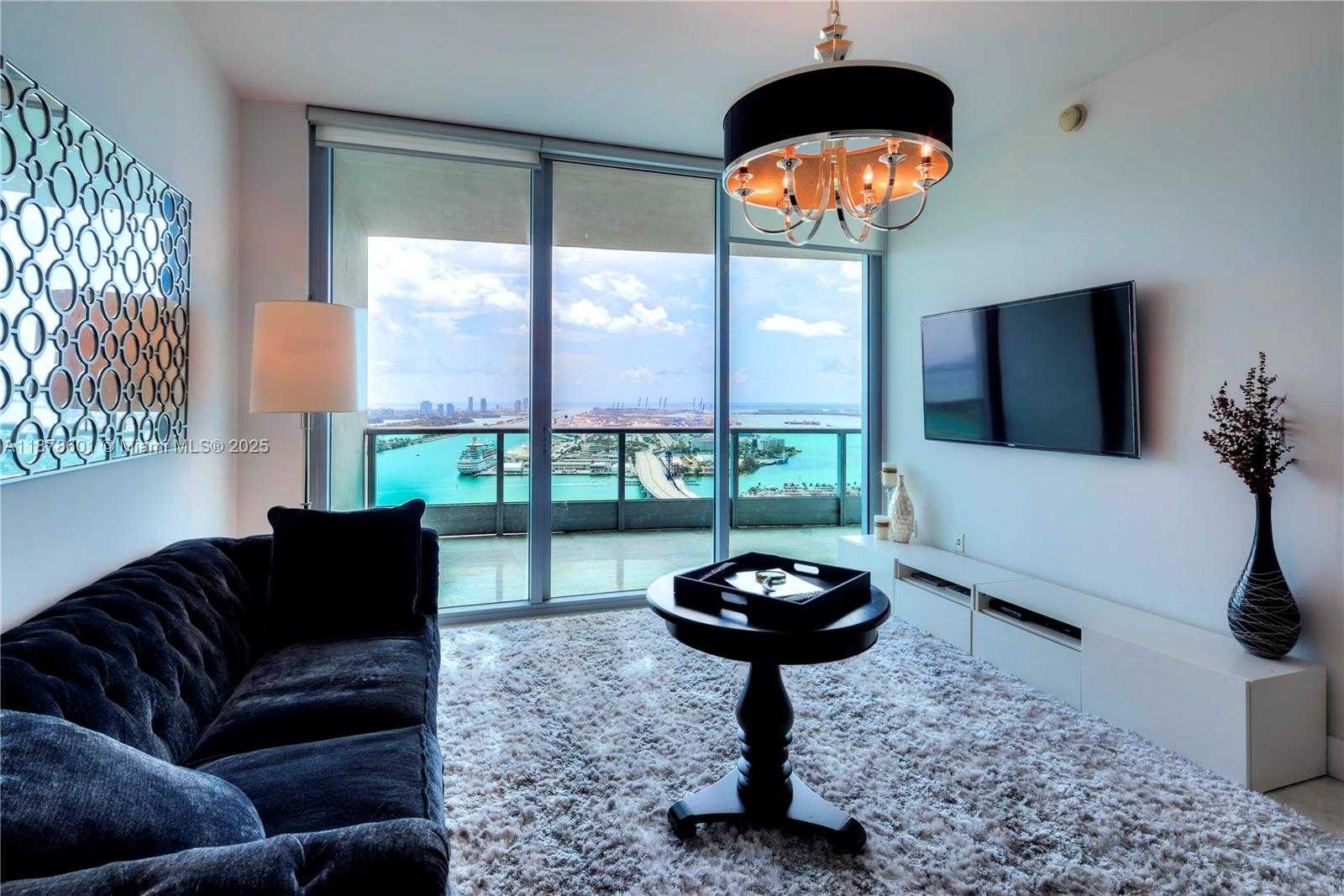 Small Image of 900 BISCAYNE BLVD #4003, Miami Number 10