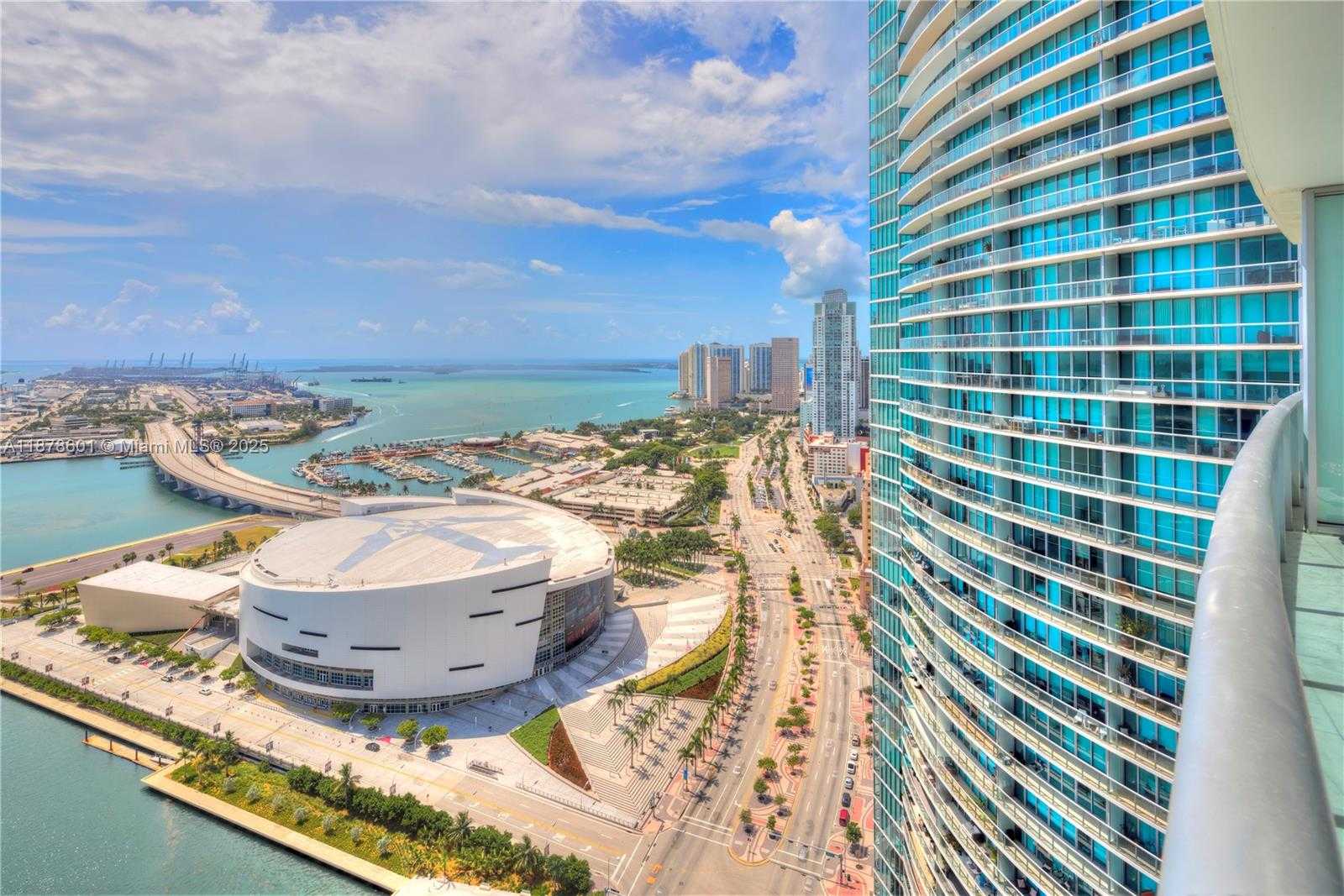 Small Image of 900 BISCAYNE BLVD #4003, Miami Number 3