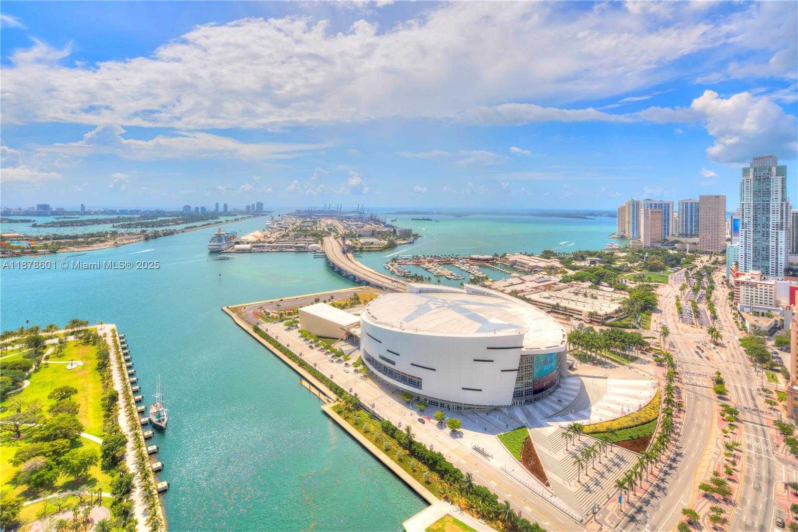 Small Image of 900 BISCAYNE BLVD #4003, Miami Number 4