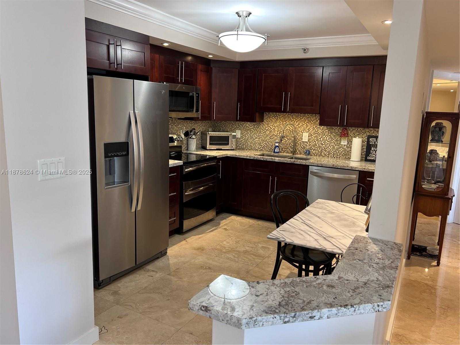 Small Image of 3530 MYSTIC POINTE DR #1212, Aventura Number 5