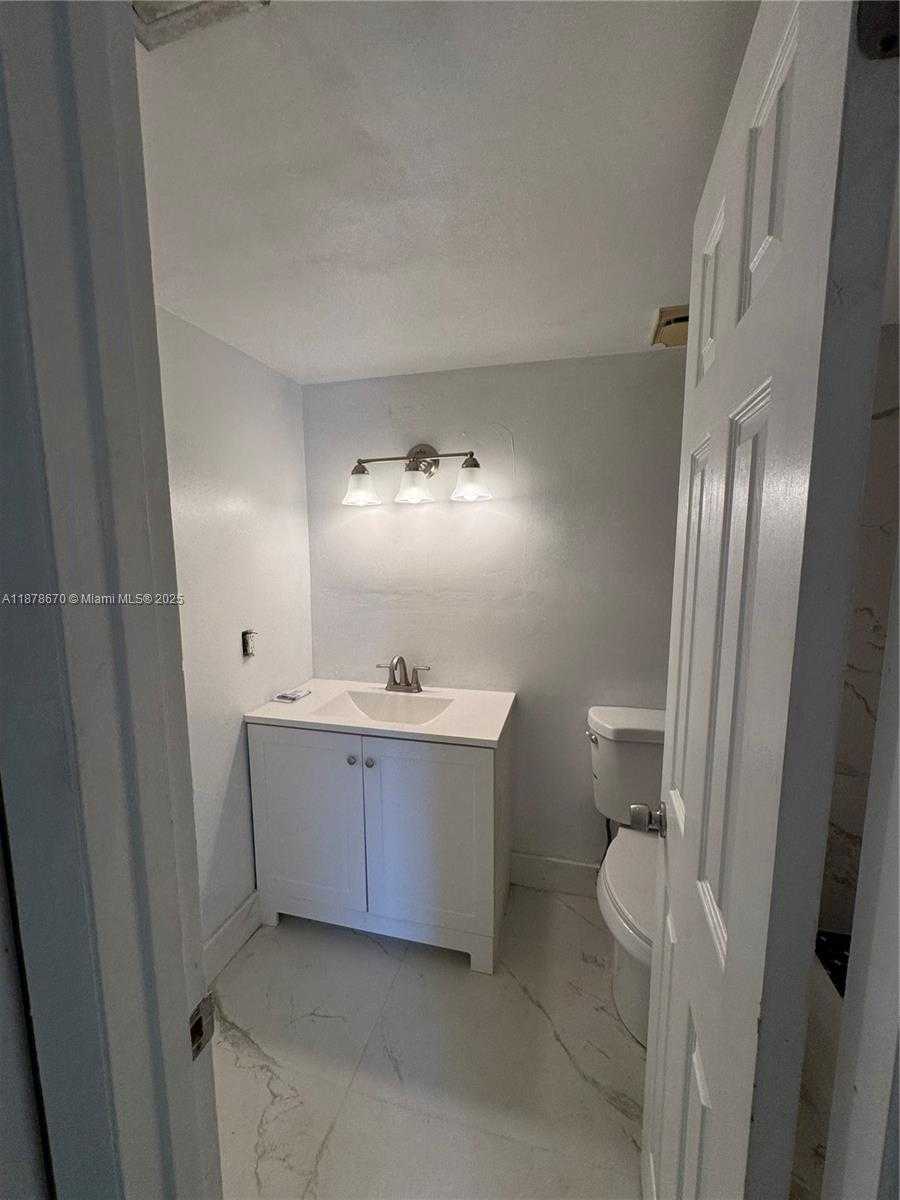 Small Image of 10353 NORTH KENDALL DR #BB2, Miami Number 10