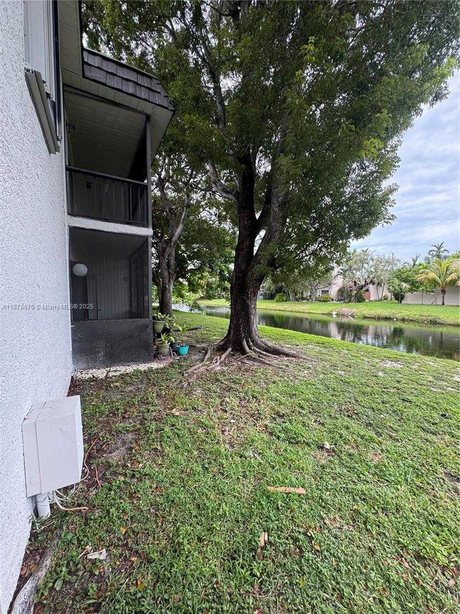 Small Image of 10353 NORTH KENDALL DR #BB2, Miami Number 3