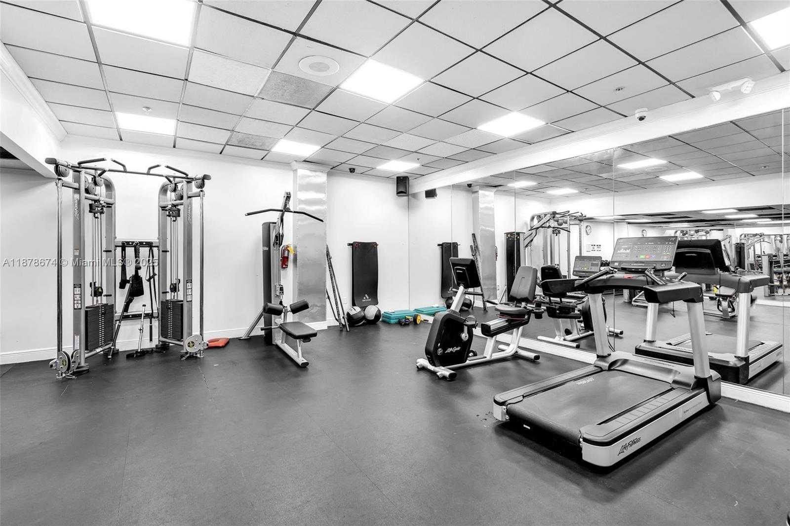 Small Image of 555 NORTH EAST 15TH ST #PH-D, Miami Number 20