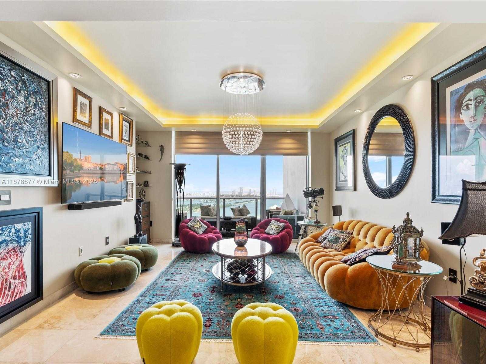 Small Image of 900 BISCAYNE BLVD #3709, Miami Number 4