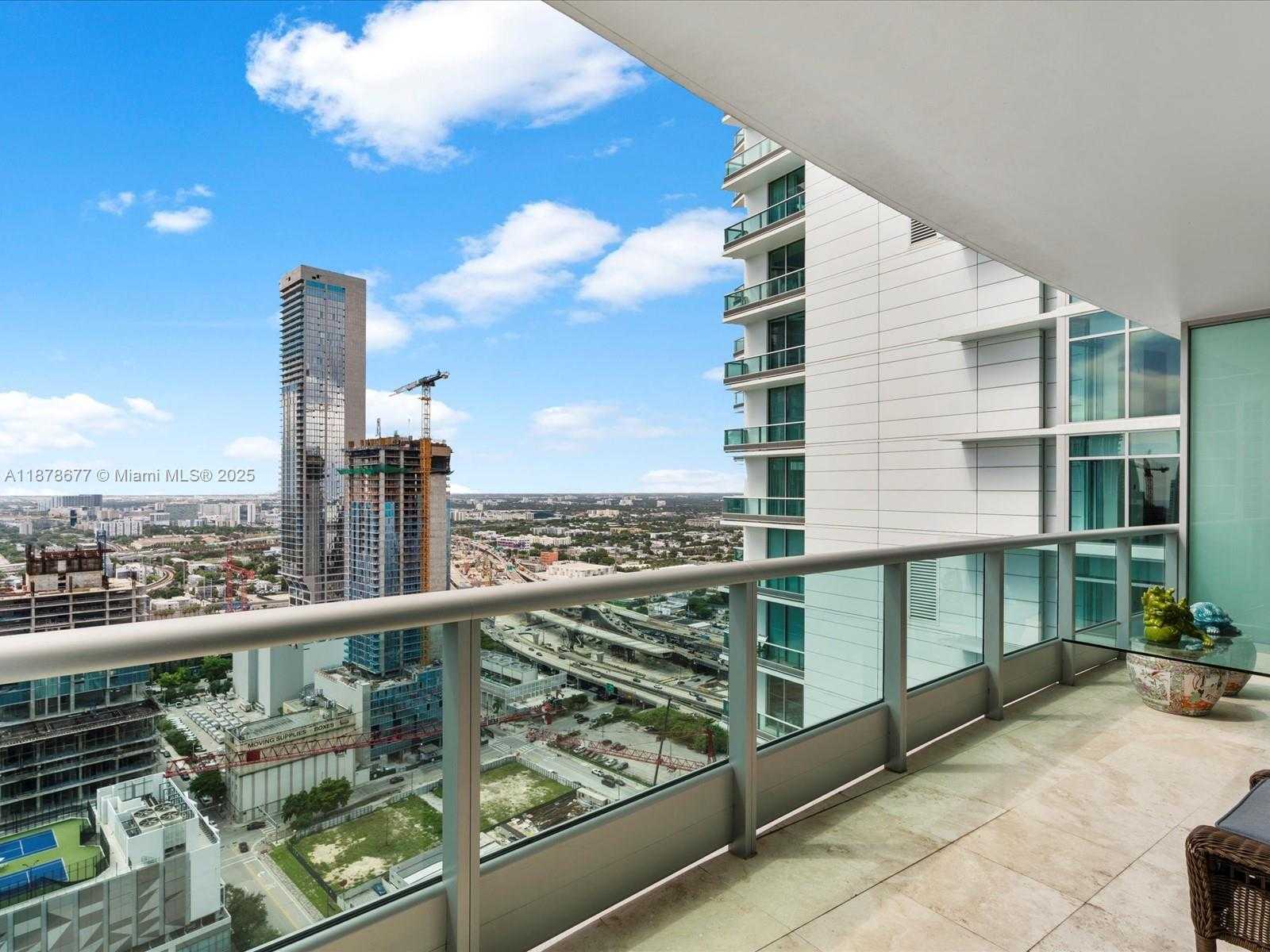 Small Image of 900 BISCAYNE BLVD #3709, Miami Number 44