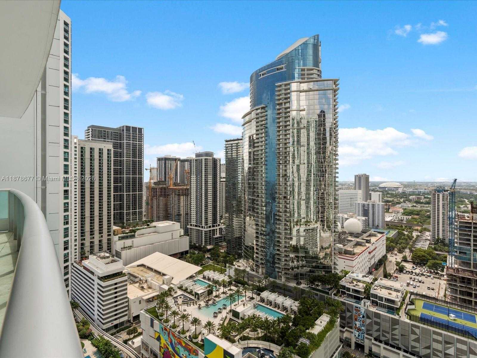 Small Image of 900 BISCAYNE BLVD #3709, Miami Number 46